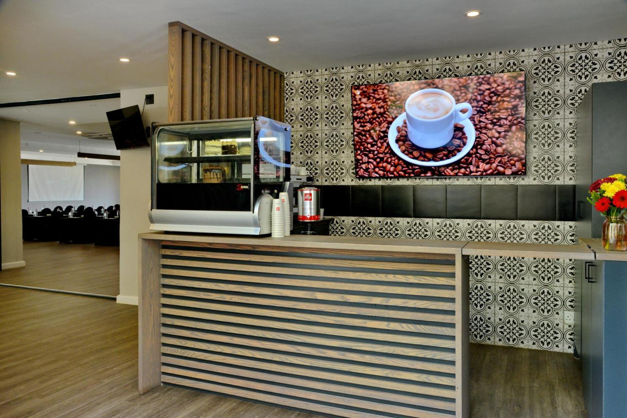 Seasons Golf, Leisure, Spa Hartbeespoort Luaran gambar